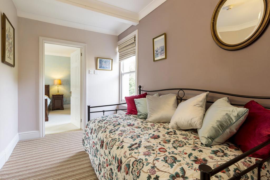Malvern View Cheltenham Room photo